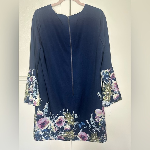 Tahari 3/4 Sleeves and Watercolor Floral Pattern size 10 - Picture 5 of 9